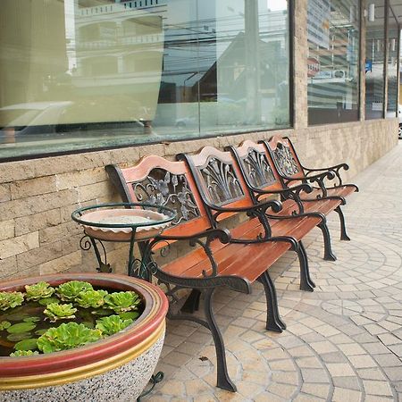 Hatyai Holiday Hotel Hat Yai Dış mekan fotoğraf