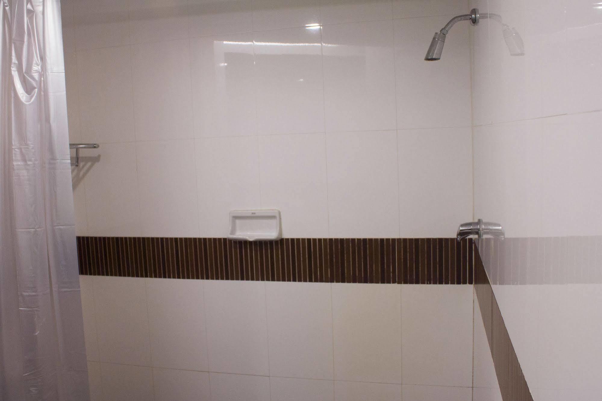 Hatyai Holiday Hotel Hat Yai Dış mekan fotoğraf