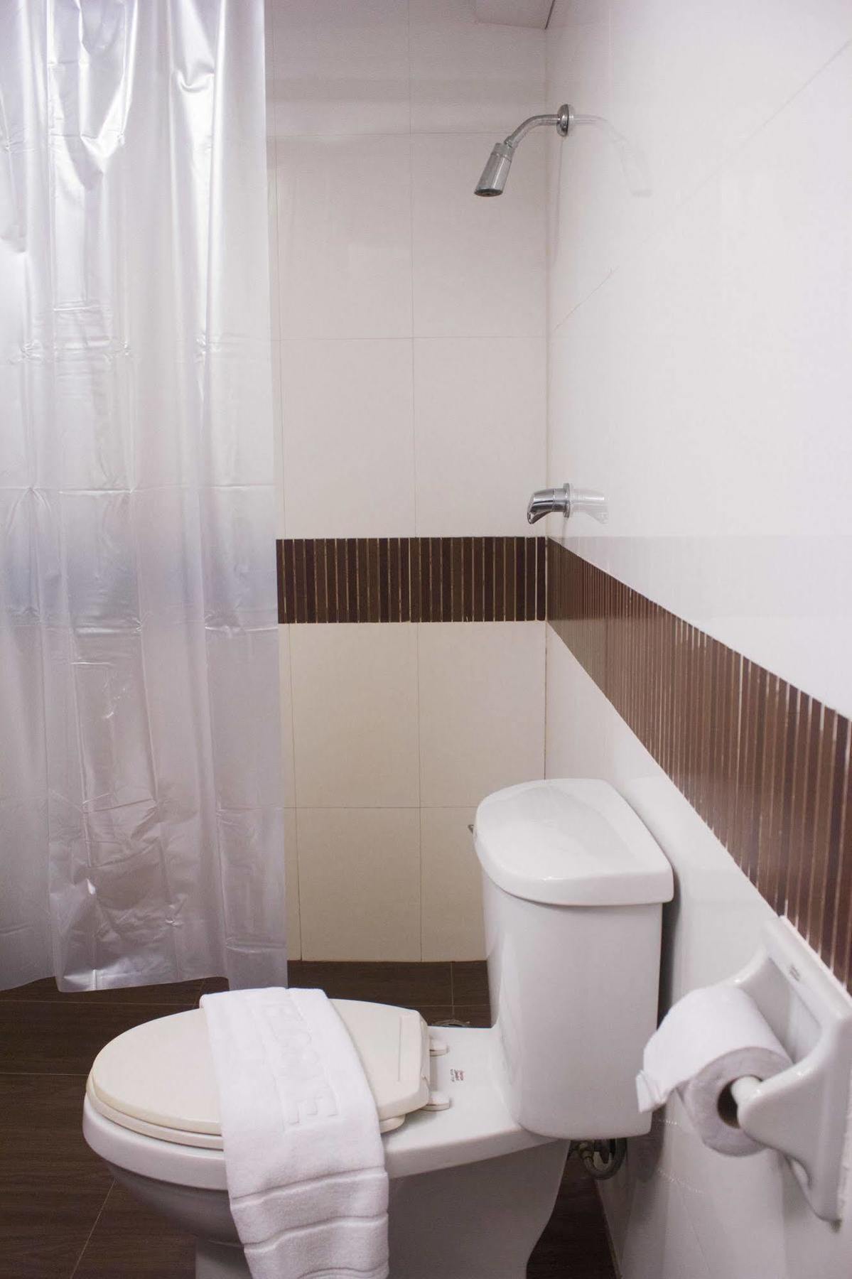 Hatyai Holiday Hotel Hat Yai Dış mekan fotoğraf