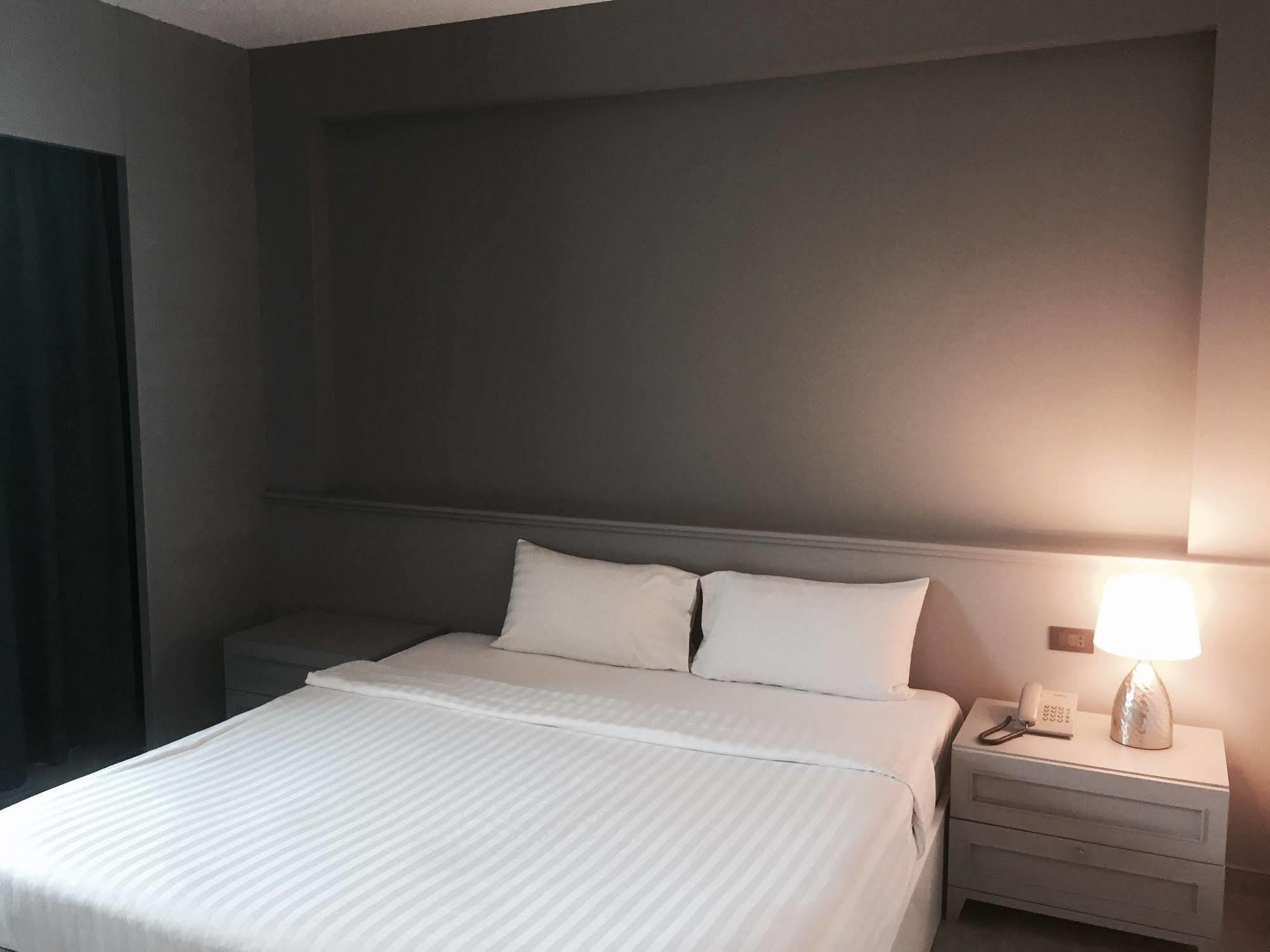 Hatyai Holiday Hotel Hat Yai Dış mekan fotoğraf