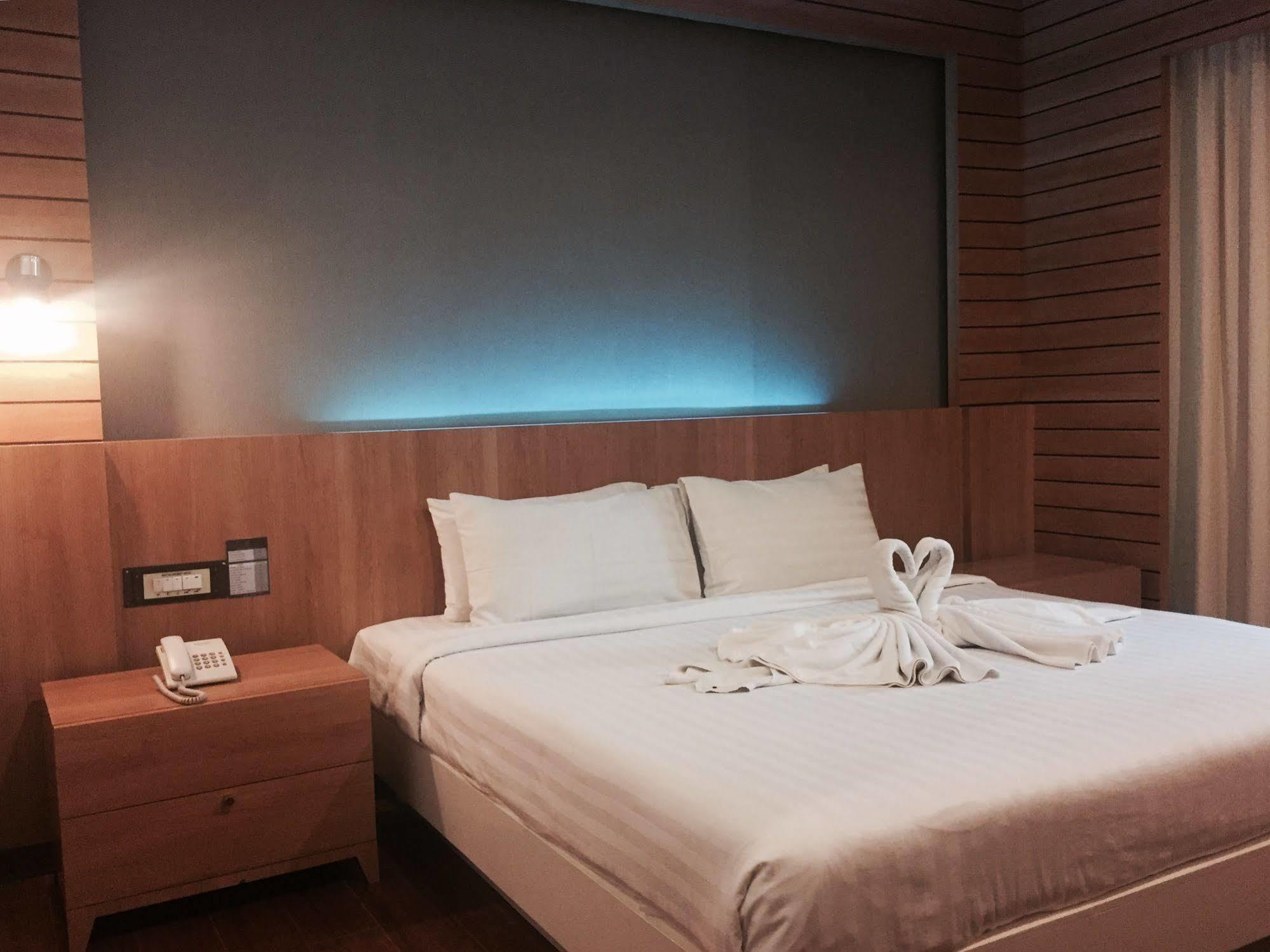 Hatyai Holiday Hotel Hat Yai Dış mekan fotoğraf